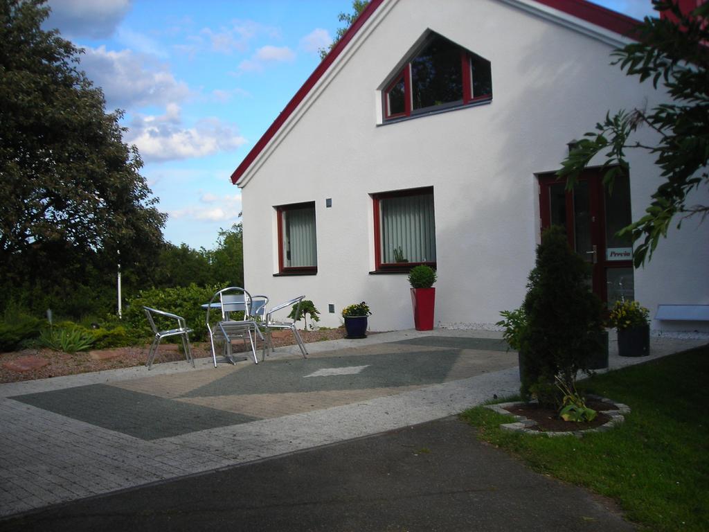 Solrosen I Simrishamn - Oesterlen 外观 照片